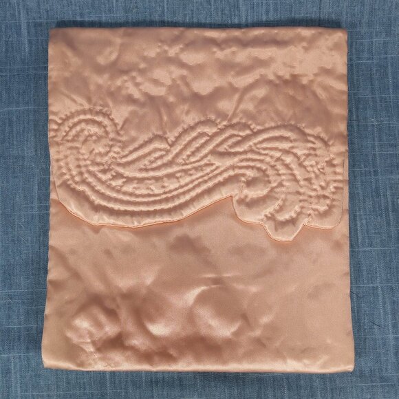 Vintage Peach Satin Quilted Jewelry/Hankie Pouch - Picture 1 of 6